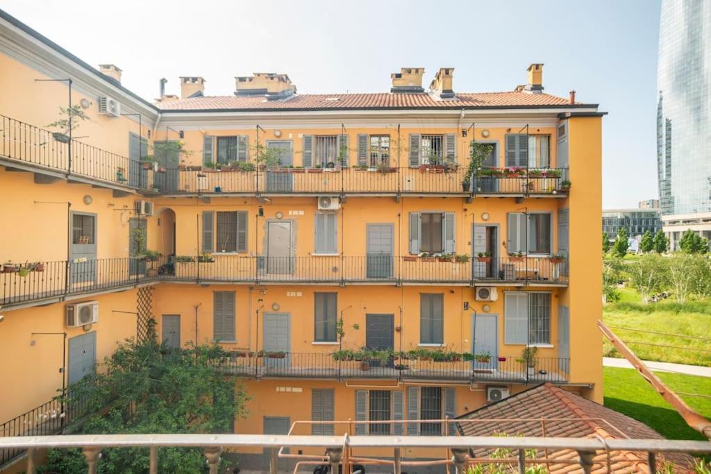 Free Wi-Fi - A/C - Vertical Tower - Garibaldi Milan Exterior photo